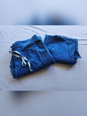 Medium FIGS Royal Blue Set